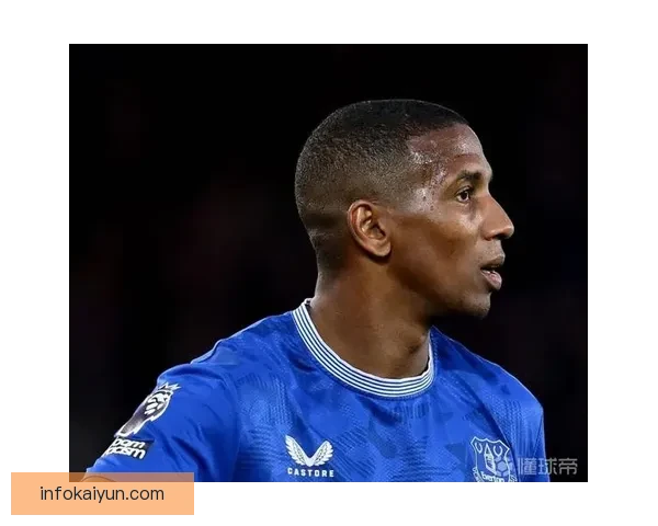 阿什利·扬边路突破表现稳健，近期状态持续提升